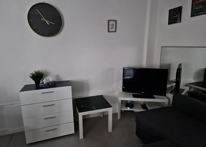 T3 Hypercentre Troyes Idealement Situe